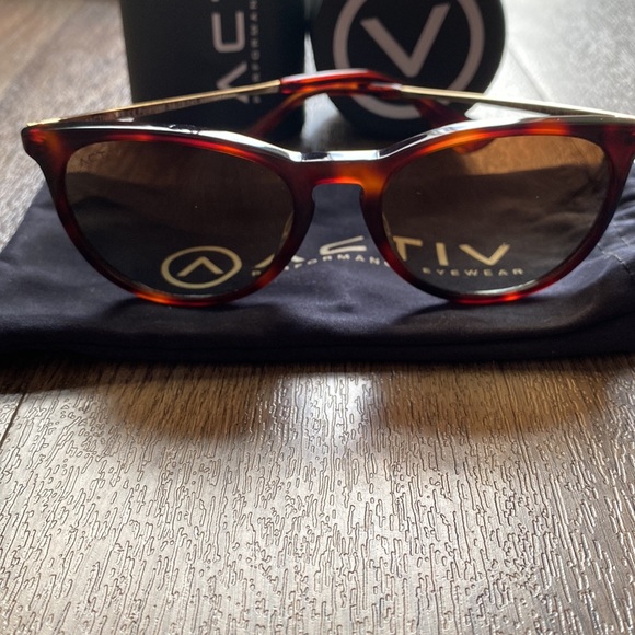 NWT Activ T2B GLOSS TORTOISE & GOLD - sold out style - Picture 16 of 16